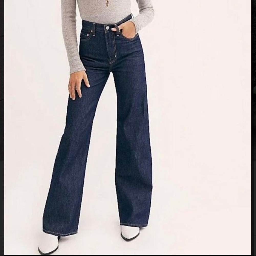 Levi's ribcage straight jeans